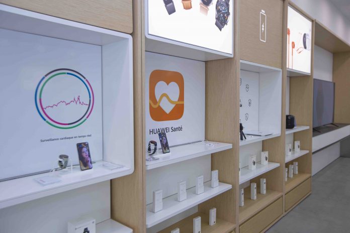 Avec ses deux nouveaux flagship stores, Huawei fait du lifestyle numérique une expérience unique et accessible