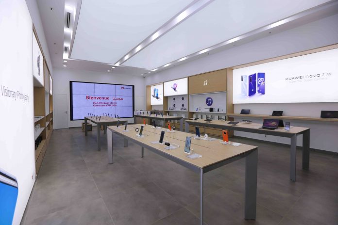 Huawei inaugure deux flagship stores à Casablanca