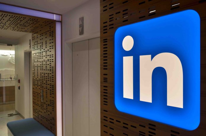 Microsoft met fin à LinkedIn en Chine, dernier réseau social étranger du pays