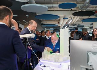 Deloitte renforce son expertise en cybersécurité avec l’ouverture d’un centre à Casablanca Deloitte renforce son expertise en cybersécurité avec l'ouverture d'un centre à Casablanca