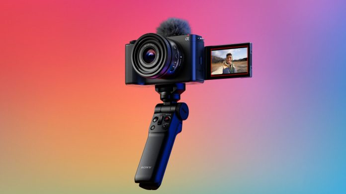 Le nouvel hybride plein format : le compagnon idéal pour les vidéastes experts et les Vloggers