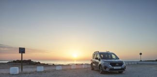 Nissan dévoile son dernier modèle 100 % électrique, le Townstar EV Combi Nissan dévoile son dernier modèle 100 % électrique, le Townstar EV Combi