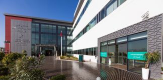 Succès historique à l’Hôpital Universitaire International Cheikh Khalifa : une première greffe rénale à partir d’un donneur vivant Succès historique à l'Hôpital Universitaire International Cheikh Khalifa : une première greffe rénale à partir d'un donneur vivant