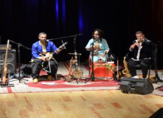 Tan-Tan célèbre l’ouverture de son premier festival des arts du théâtre de Oued Noun Tan-Tan célèbre l'ouverture de son premier festival des arts du théâtre de Oued Noun