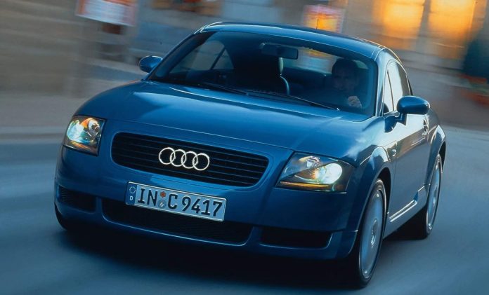 25 ans d'excellence : l'Audi TT toujours aussi iconique dans le monde du design automobile