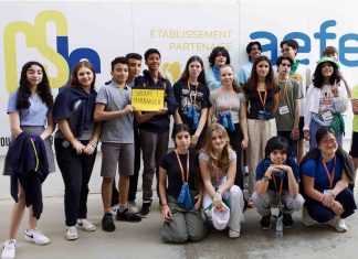 Des élèves de l’United Nations International School de New York visitent le Groupe Scolaire Jacques Chirac Des élèves de l'United Nations International School de New York visitent le Groupe Scolaire Jacques Chirac