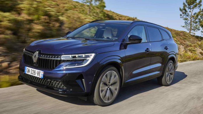 Essai du Nouveau Renault Espace E-Tech 200 ch : Découvrez la nouvelle génération en action