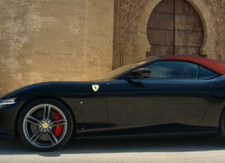 Ferrari dévoile sa nouvelle voiture lors d’une campagne promotionnelle à Rabat (VIDEO) Ferrari dévoile sa nouvelle voiture lors d'une campagne promotionnelle à Rabat (VIDEO)