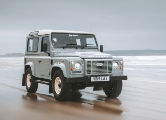 Land Rover Classic dévoile le Classic Defender Works V8 Islay Edition Land Rover Classic dévoile le Classic Defender Works V8 Islay Edition