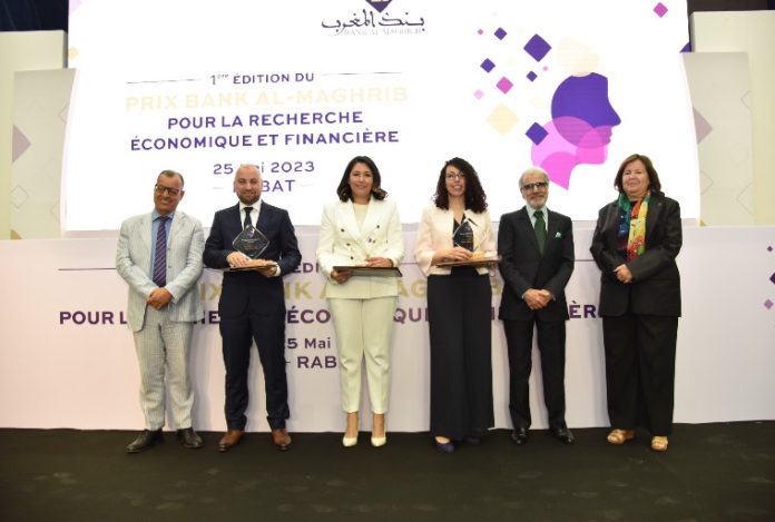 Le Prix Bank Al-Maghrib récompense l'excellence de la recherche économique et financière avec trois lauréats exceptionnels pour sa première édition