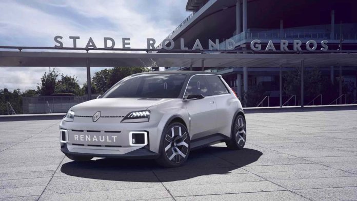 Renault s'associe à Roland-Garros 2023 pour une présence remarquée