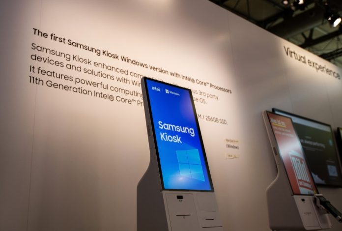 Samsung dévoile un Kiosk plus puissant reposant sur le système d'exploitation Windows