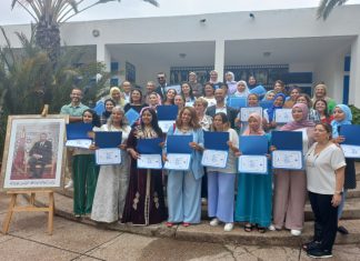 Axa Services Maroc et l’Association Al Manar : Un partenariat fructueux forme et diplôme 25 auxiliaires de vie scolaire Axa Services Maroc et l'Association Al Manar : Un partenariat fructueux forme et diplôme 25 auxiliaires de vie scolaire