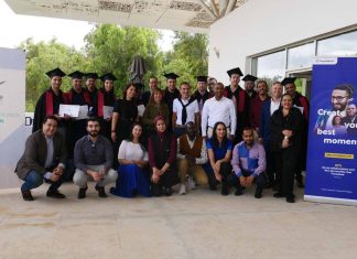 Foundever et l’École Centrale Casablanca célèbrent les lauréats du programme de leadership lors d’une cérémonie de remise de certificats Foundever et l'École Centrale Casablanca célèbrent les lauréats du programme de leadership lors d'une cérémonie de remise de certificats