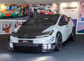 TOYOTA GAZOO Racing présente le concept car Prius 24h Le Mans Centennial GR Edition TOYOTA GAZOO Racing présente le concept car Prius 24h Le Mans Centennial GR Edition