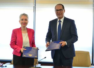 La Caisse de Dépôt et de Gestion (CDG) et l’Office National des Aéroports (ONDA) scellent un accord de coopération via la signature d’un Mémorandum d’Entente La Caisse de Dépôt et de Gestion (CDG) et l'Office National des Aéroports (ONDA) scellent un accord de coopération via la signature d'un Mémorandum d'Entente