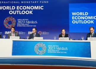 Le Maroc prévoit une croissance économique grâce à la reconstruction après le séisme Le Maroc prévoit une croissance économique grâce à la reconstruction après le séisme