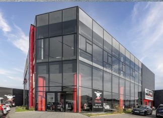 Otoclic Célèbre sa Première Année d’Innovation dans la Vente de Voitures d’Occasion Otoclic Célèbre sa Première Année d'Innovation dans la Vente de Voitures d'Occasion