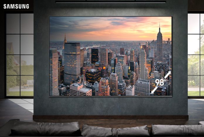 Samsung révolutionne la télévision avec son écran QLED de 98 pouces, offrant une expérience inégalée