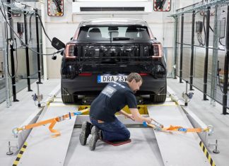 Volvo Cars Inaugure un Centre de Tests Logiciels de Pointe en Suède Volvo Cars Inaugure un Centre de Tests Logiciels de Pointe en Suède