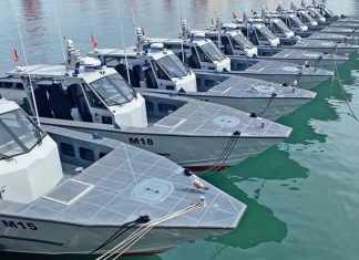 Le Maroc Acquiert Quatre Vedettes Rapides ’52 Fearless Super Interceptor’ de METAL SHARK Le Maroc Acquiert Quatre Vedettes Rapides '52 Fearless Super Interceptor' de METAL SHARK