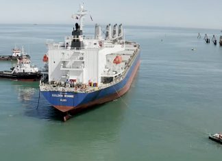 Tentative d’Attaque contre un Navire d’OCP Transportant de l’Acide Phosphorique Tentative d'Attaque contre un Navire d'OCP Transportant de l'Acide Phosphorique