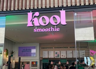 Lancement inaugural du premier café Kool Smoothie au cœur d’Arribat Center Lancement inaugural du premier café Kool Smoothie au cœur d'Arribat Center