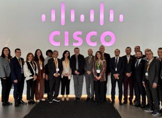 Rencontre de haut niveau entre des représentants marocains et les leaders technologiques aux États-Unis Rencontre de haut niveau entre des représentants marocains et les leaders technologiques aux États-Unis