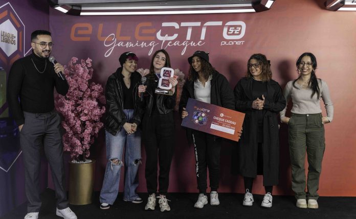 Yousra Chafik Idrissi, championne de la 2ème édition du tournoi de jeu vidéo féminin « Ell'ectroplanet » sponsorisé par Electroplanet