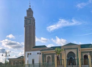 La Mosquée Mohammed VI ouvre ses portes à Abidjan La Mosquée Mohammed VI ouvre ses portes à Abidjan