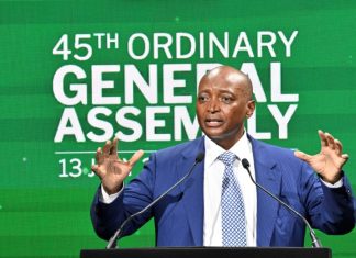 Le Président de la CAF, Patrice Motsepe, en visite au Maroc pour la CAN de Futsal 2024 Le Président de la CAF, Patrice Motsepe, en visite au Maroc pour la CAN de Futsal 2024