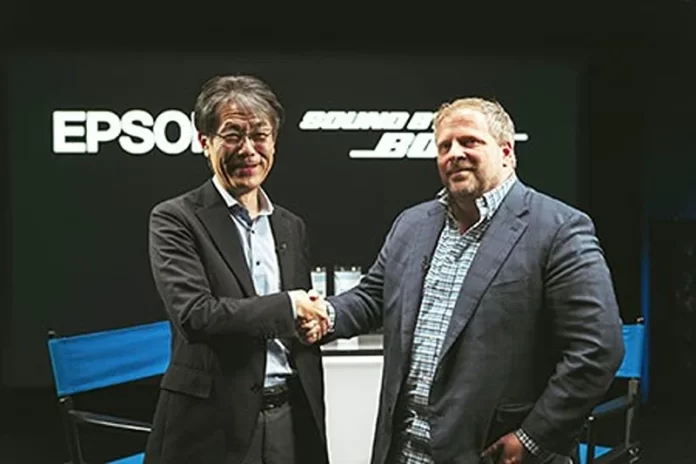 Epson et Bose bousculent la projection