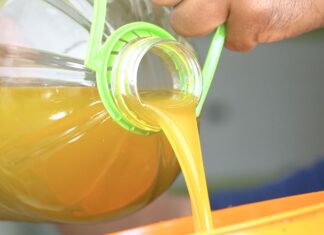 Le prix huile olive Maroc : vers une baisse historique autour de 52 DH le litre Le prix huile olive Maroc : vers une baisse historique autour de 52 DH le litre